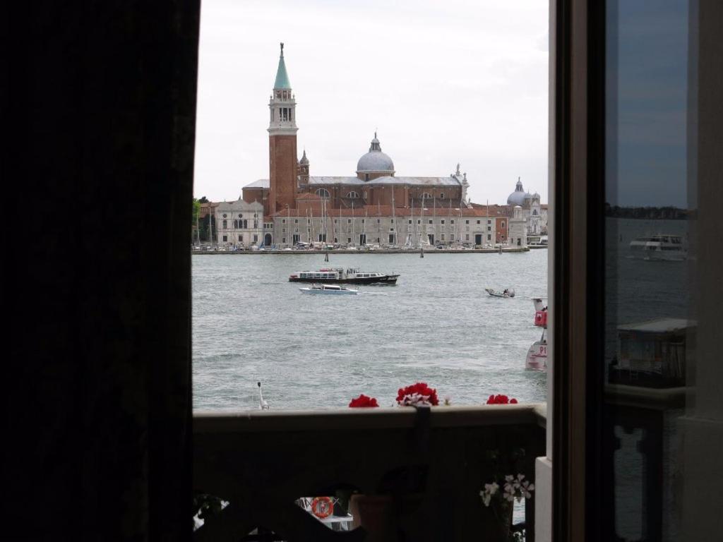 Hotel Gabrielli Venesia Bagian luar foto
